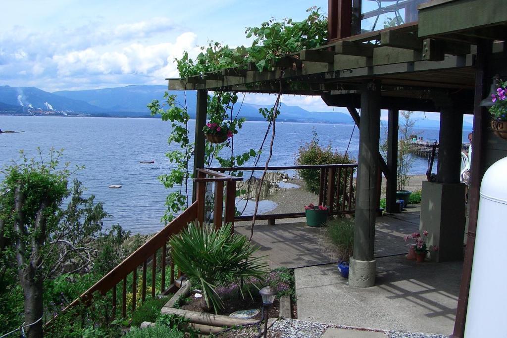 Hotel Beachfront At Vesuvius Ganges Zewnętrze zdjęcie